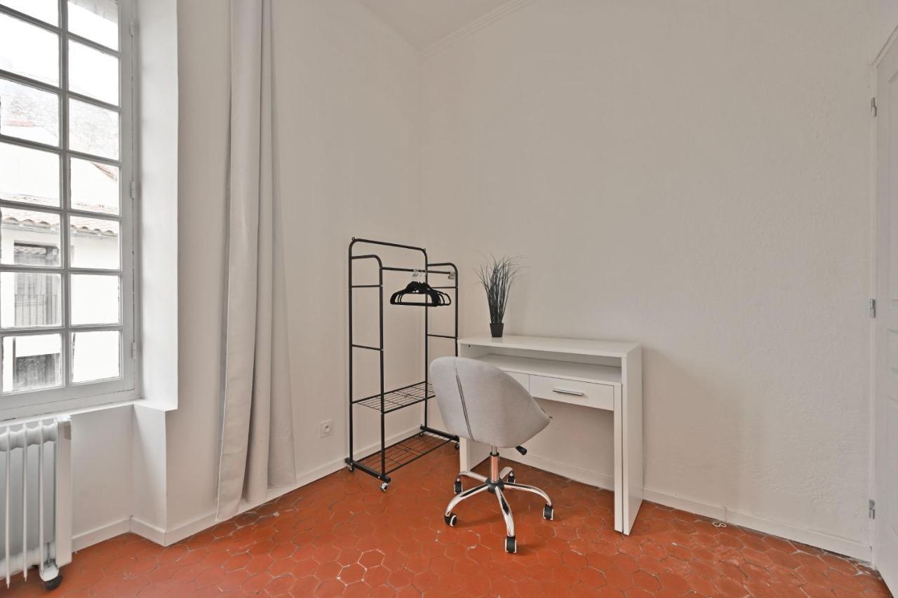 Au Roi Rene - Ac Clim - Wifi Apartment Avignon Bagian luar foto